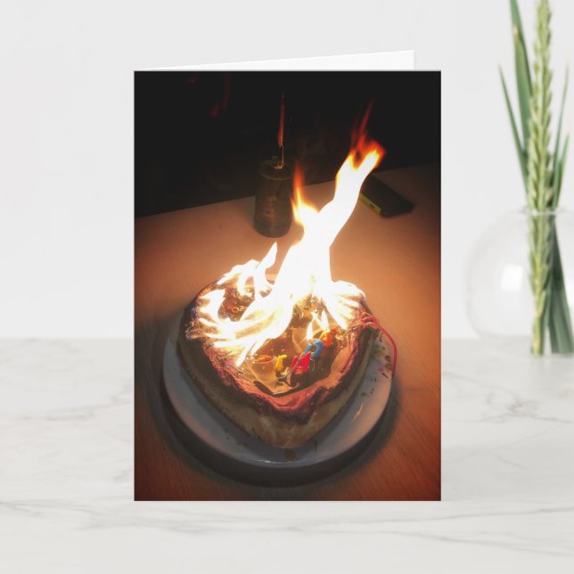 Pastel con tarjeta de cumpleaños (Anverso)