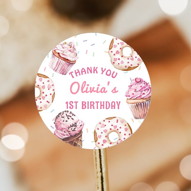 Pastel rosa Donut Pegatina de cumpleaños (Subido por el creador)