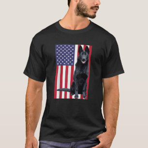 Pastor alemán negro con camiseta de bandera estad