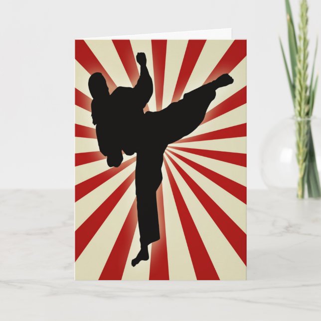 Patada de karate frente a la tarjeta de cumpleaños (Anverso)
