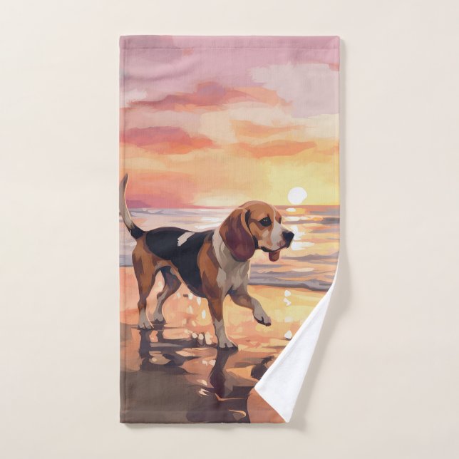 Patas Arenosa Perro Beagle en Puesta de Sol de la  (Toalla de mano)