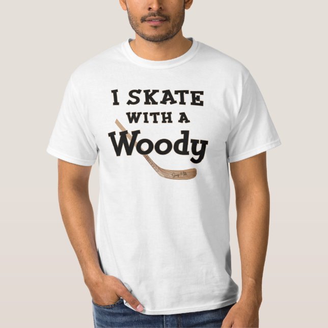 Patiné con una camiseta Woody Hockey Stick (Anverso)