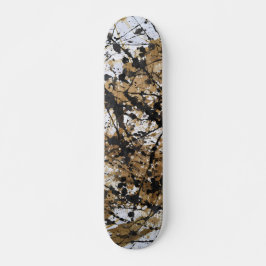Patineta con patrón de camuflaje rústico del bosqu