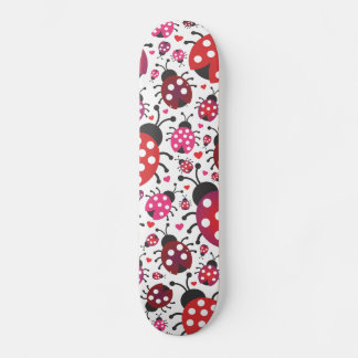 Patineta de diseño de patrones de mariposa cutáneo