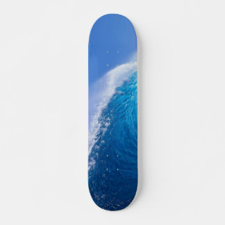 Patineta de olas azules