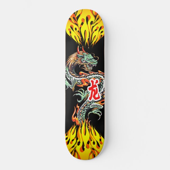 Patineta Dragon con llamas (Anverso)