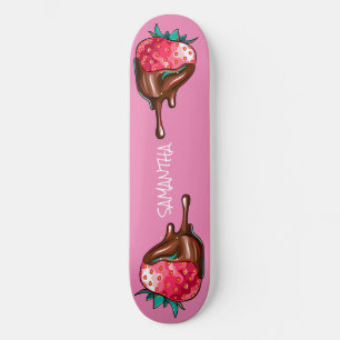 patineta fresa en chocolate con goteo