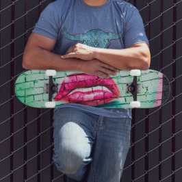 Patineta - Pintalabios Arte Urbano Callejero