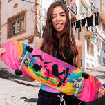 Patinetas de arte Guay para chica<br><div class="desc">Esta vibrante obra de arte,  realizada con una técnica de gráficos multimedia única,  es una exquisita representación de un adorable chica en una patineta,  con un telón de fondo de remolinos y salpicaduras de arcos.</div>