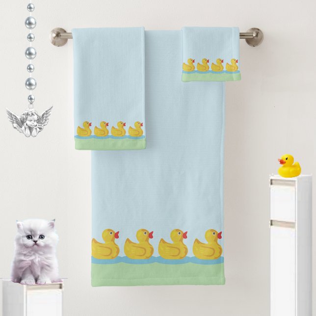 Patitos modernos lindos en azul claro y verde clar (Subido por el creador)