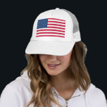 Patriótico del sombrero de sombrero de camionero d<br><div class="desc">GORRAS de la Bandera de Estados Unidos - Estados Unidos de América - Bandera - Patriótica - Día de la Independencia - 4 de julio - Personalizable - Elegir / Añadir su texto único / color / imagen - Hacer su regalo especial de mayúsculas - Redimensionar y mover o eliminar...</div>