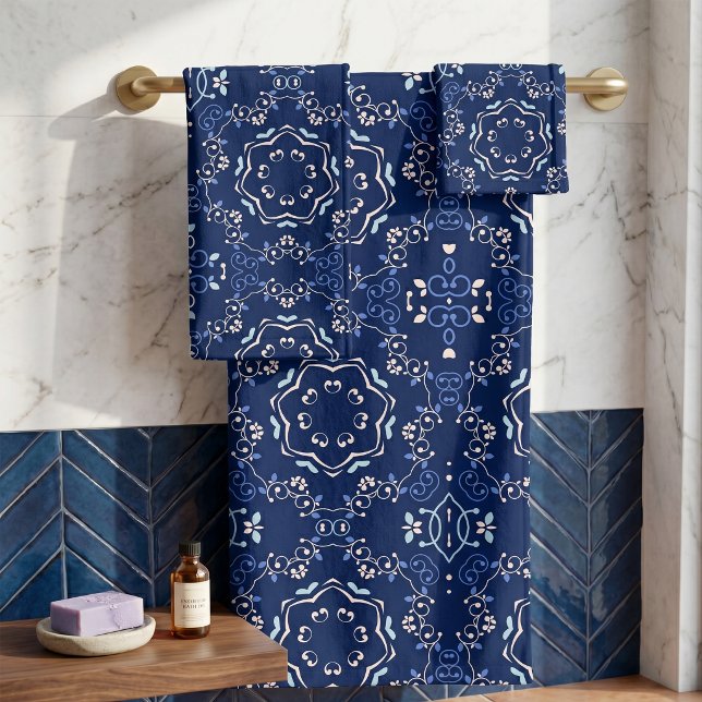 Patrón de Azulejo Mediterráneo Blanco Azul Ornado (Subido por el creador)