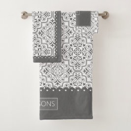 Patrón de damasco gris y blanco, bordes de vieiras