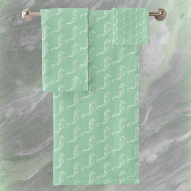 Patrón de esqueleto de caballito de mar blanco náu (bathroom towel set on wall)
