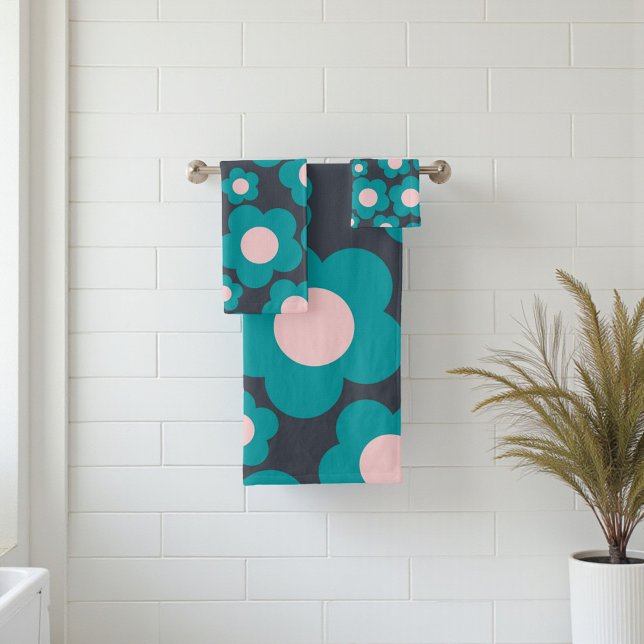 Patrón de flor hippie azul precoz (Preppy Blue Pink Hippie Flower Pattern Bath Towel Set)