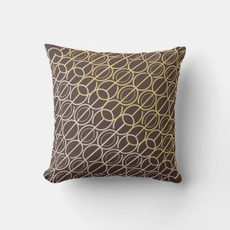 Patrón de línea ovalada afines almohada marrón y h