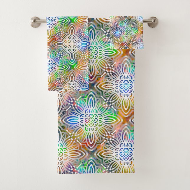 Patrón de Mandala blanco sobre tonos de joyas colo (In situ)