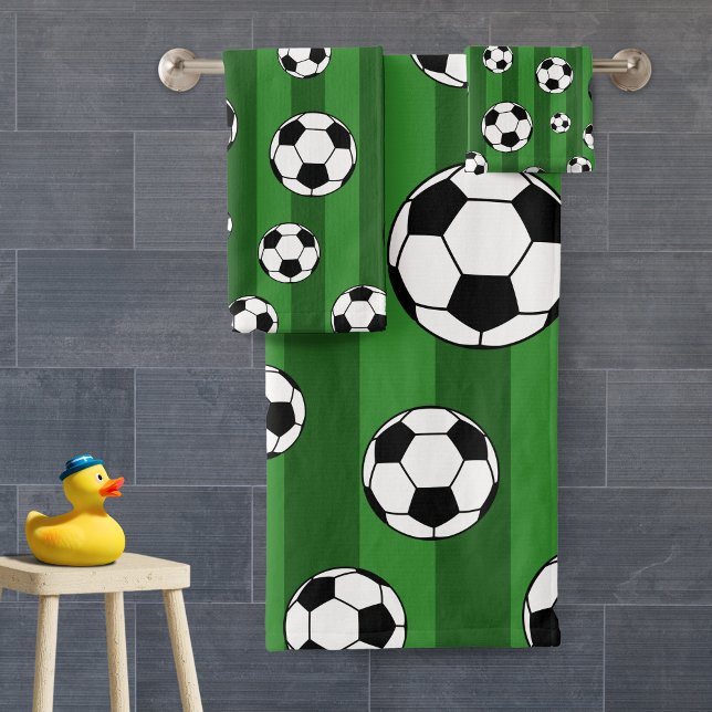 Patrón de pelota de fútbol infantil en baño de fra (Subido por el creador)