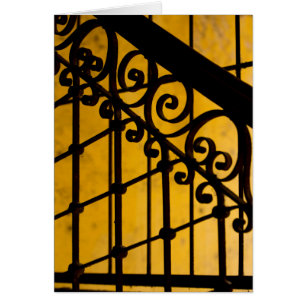 Patrón de puerta de hierro en amarillo, Cuba