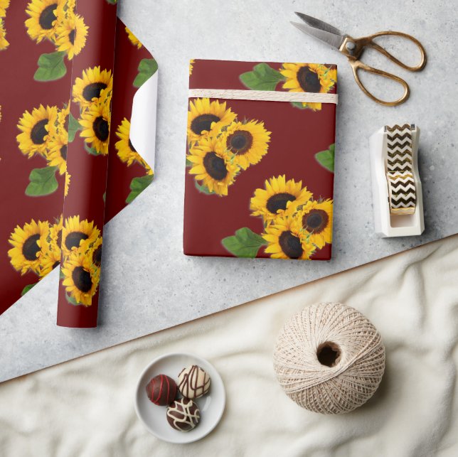 Patrón de ramo de girasol en papel de regalo burde (Artesanía)