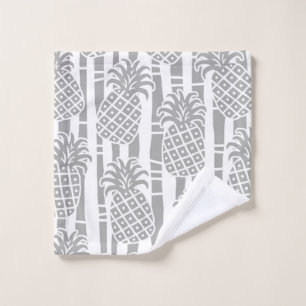 Patrón de rayas de bambú y piña Tiki