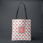 Patrón de sandía de las bolsas de verano monograma<br><div class="desc">Bolsas de tote monogramadas de verano con un patrón de sandía,  impresas en fondo blanco,  y texto personalizado,  donde puedes añadir tu inicial. La bolsa de tocador está hecha de poliéster y mide 16 pulgadas por 16 pulgadas y la correa mide 28 pulgadas.</div>