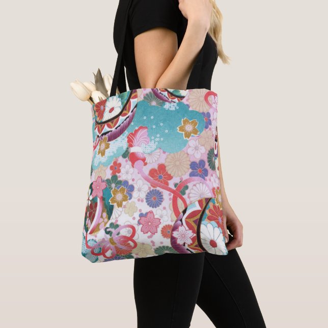 Patrón floral japonés con bolsa de té (Detalle)