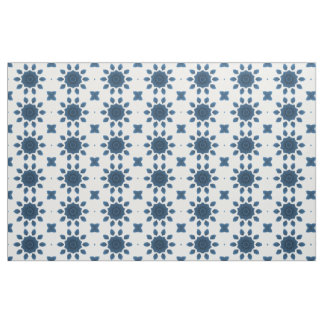 Patrón Kaleidoscope Rosa azul sobre tela blanca