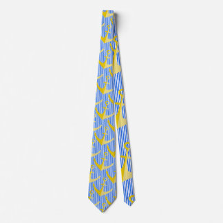 Patrón naumático corbata de cuello amarillo