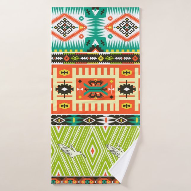 Patrón tribal sin foco con elementos geométricos y (Toalla de baño)