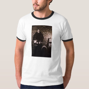 Paul E con la camiseta de la boa