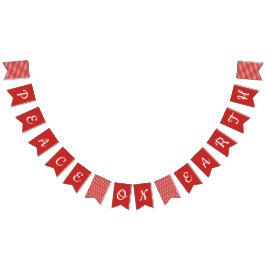 Paz en banderas del empavesado del día de fiesta