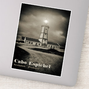 Pegatina Antiguo faro en una noche de tormenta