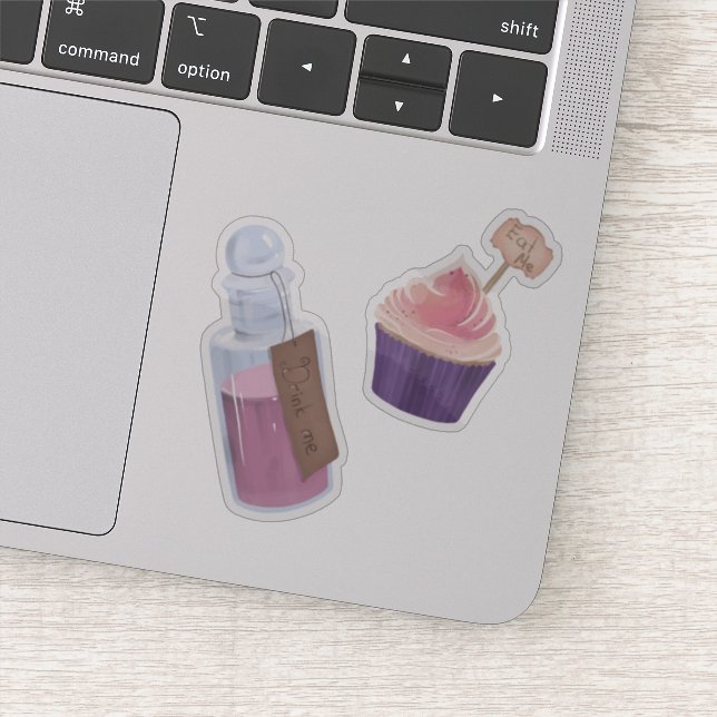 Pegatina Bebeme, devuélveme Alicia en el país de las maravi (Detalle)