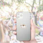 Pegatina Boda Pareja Monograma Corazón de Amor<br><div class="desc">¡Un gran elemento de coordinación! Nuestros stickers de bodas monogramas son un gran complemento a los suministros de la fiesta de bodas para la hermosa colección de diseño de caballos marrones. Añadir los monogramas de su pareja de bodas y la fecha especial. Utilice la plantilla para crear su propio pegatina...</div>