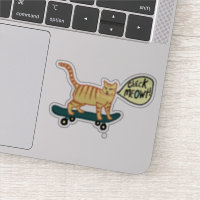 ¡CHECK MEOWT! Cuto Skateboarding Tabby Cat