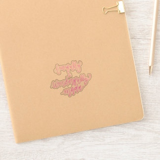 Pegatina Con miedo y maravillosamente hecho