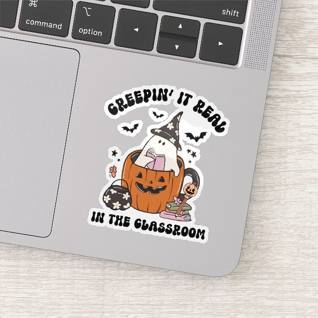 Pegatina Creepin’ It Real in the Classroom Cute Teacher (Detalle)