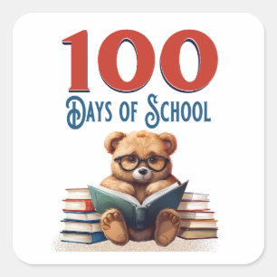 Pegatina Cuadrada 100 Días de Escuela Osito Lindo Leyendo Aula