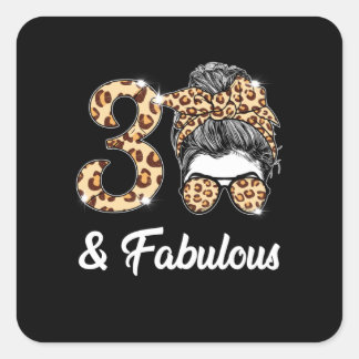 Pegatina Cuadrada 30 años de edad Fabuloso Messy Bun Leopard 30° nac