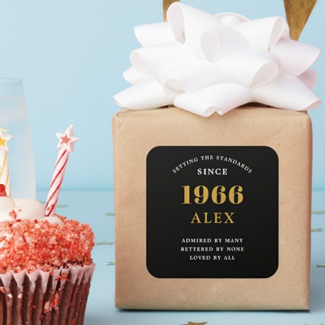 Pegatina Cuadrada 60th Birthday Name 1966 Black Gold Elegant Chic (Born 1966 sticker on a wrapped gift.)