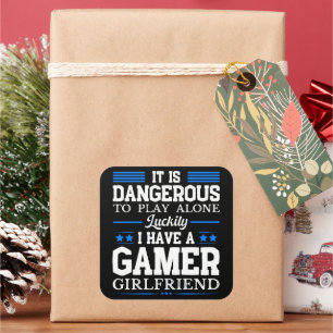 Pegatina Cuadrada Afortunadamente Tengo Una Pareja Graciosa De Amigo