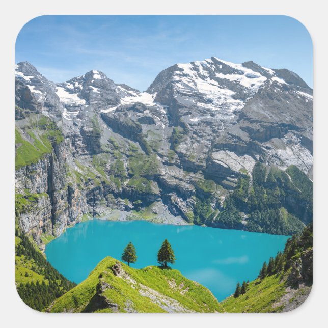 Pegatina Cuadrada Alpine lake Oeschinensee in Switzerland (Anverso)