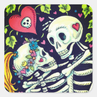 AMANTES ENTRE LA MARCHA, EMBARAZO DE ESQUELETAS DE