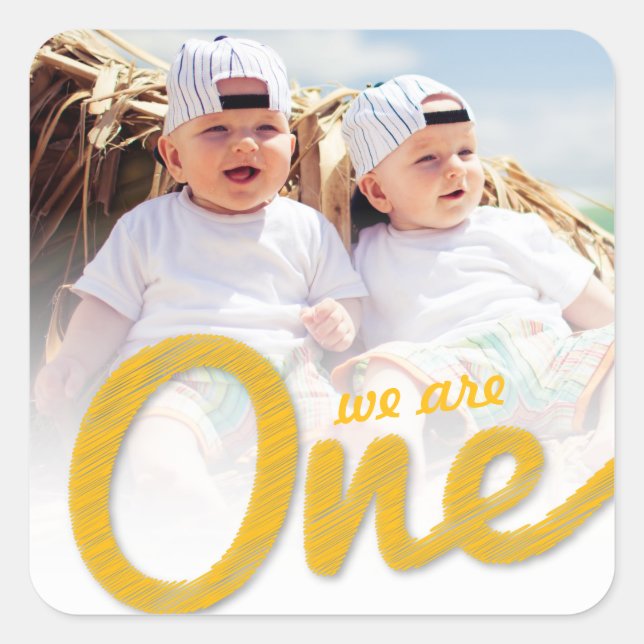 Pegatina Cuadrada Amarillo Gran Boceto Uno Gemelos Divertidos Cumple (Anverso)