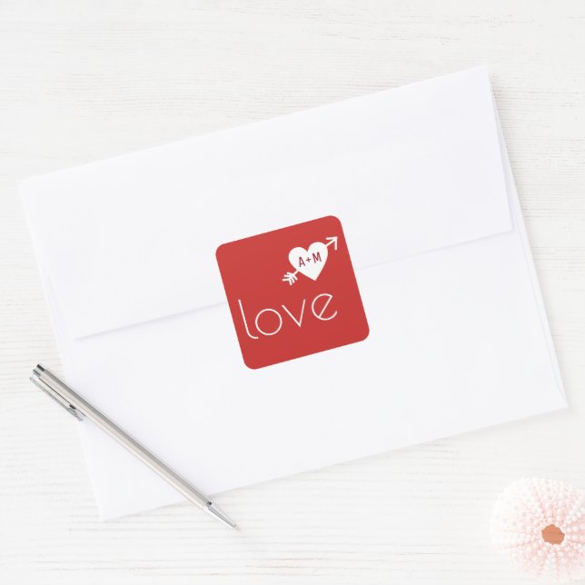 Pegatina Cuadrada Amor corazón con boda de flecha rojo (Sobre)