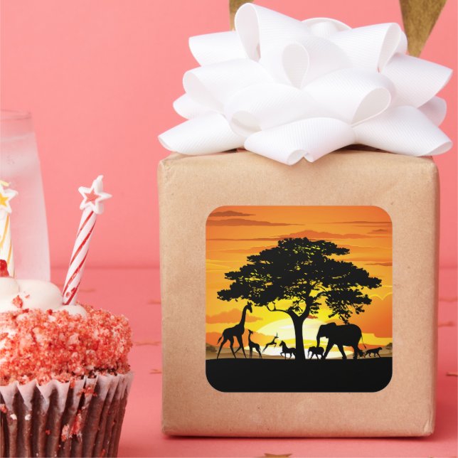 Pegatina Cuadrada Animales salvajes al atardecer en la sabana africa (Fiesta)