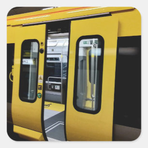 Pegatina Cuadrada Apertura de puertas