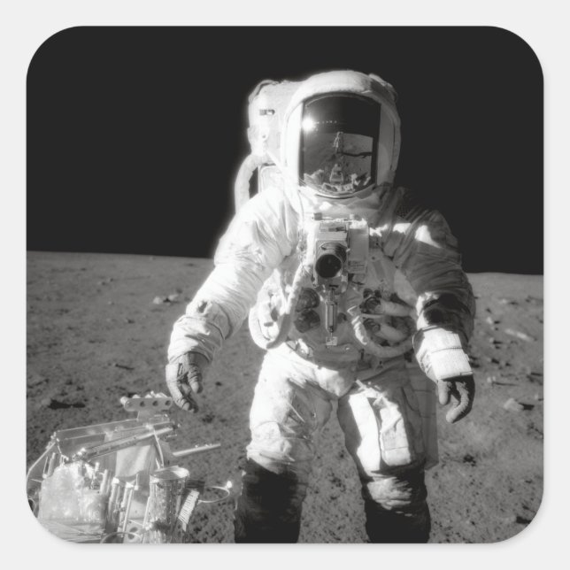 Pegatina Cuadrada Apollo 12 Moonwalk (Anverso)