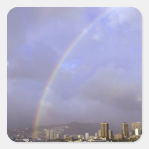 Pegatina Cuadrada Arcoiris sobre Honolulu, Hawaii, Estados Unidos